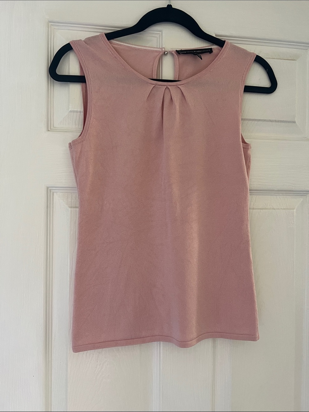 White House Black Market Dusty Pink Ponte Sleeveless Camisole with Keyhole Back